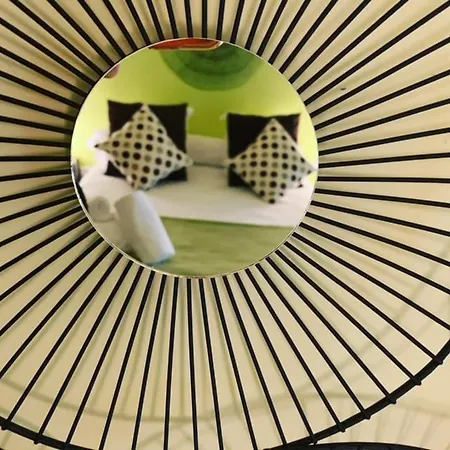 Le Moulin Du Porteil Couette-café 3*