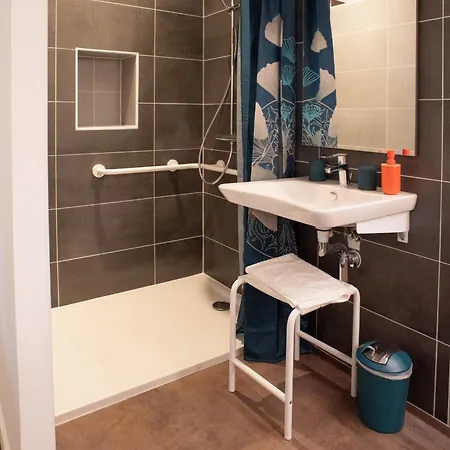 Bed & Breakfast Le Moulin Du Porteil 3*
