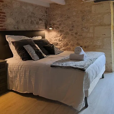 Le Moulin Du Porteil 3*
