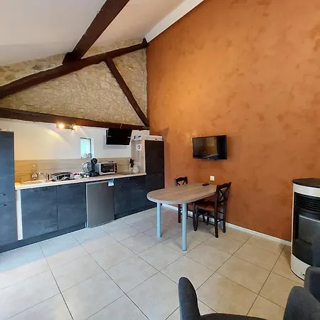 Bed & Breakfast Le Moulin Du Porteil 3*
