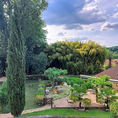 Le Moulin Du Porteil 3*