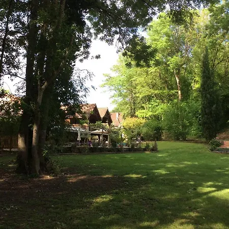 Le Moulin Du Porteil 3*