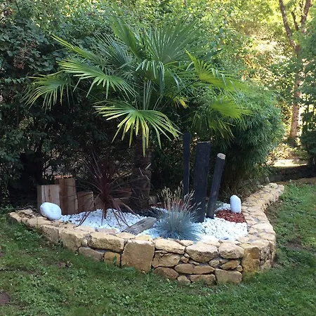 Bed & Breakfast Le Moulin Du Porteil 3*