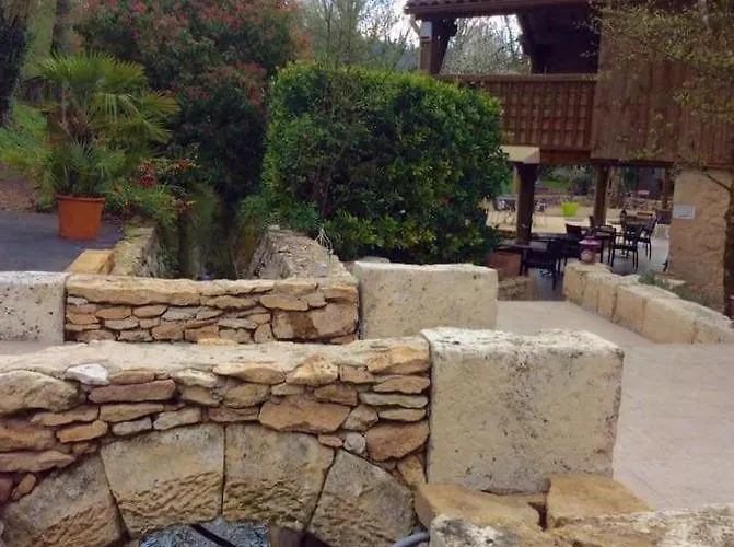 Le Moulin Du Porteil