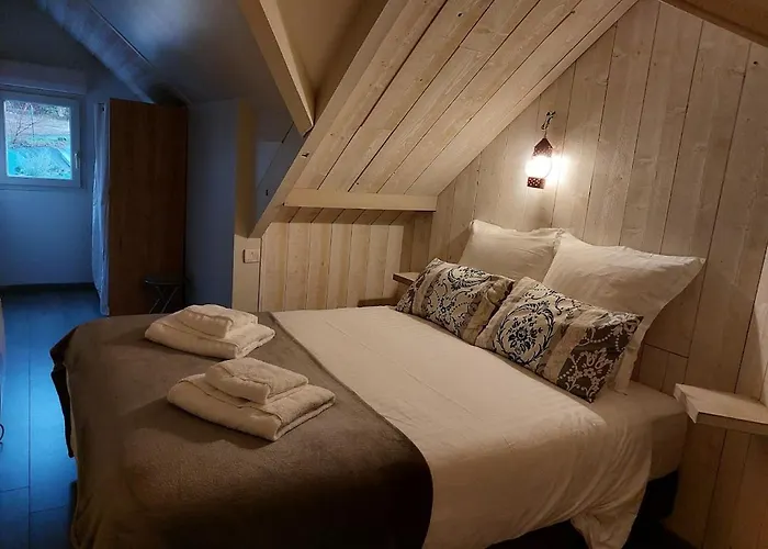 Le Moulin Du Porteil 3*